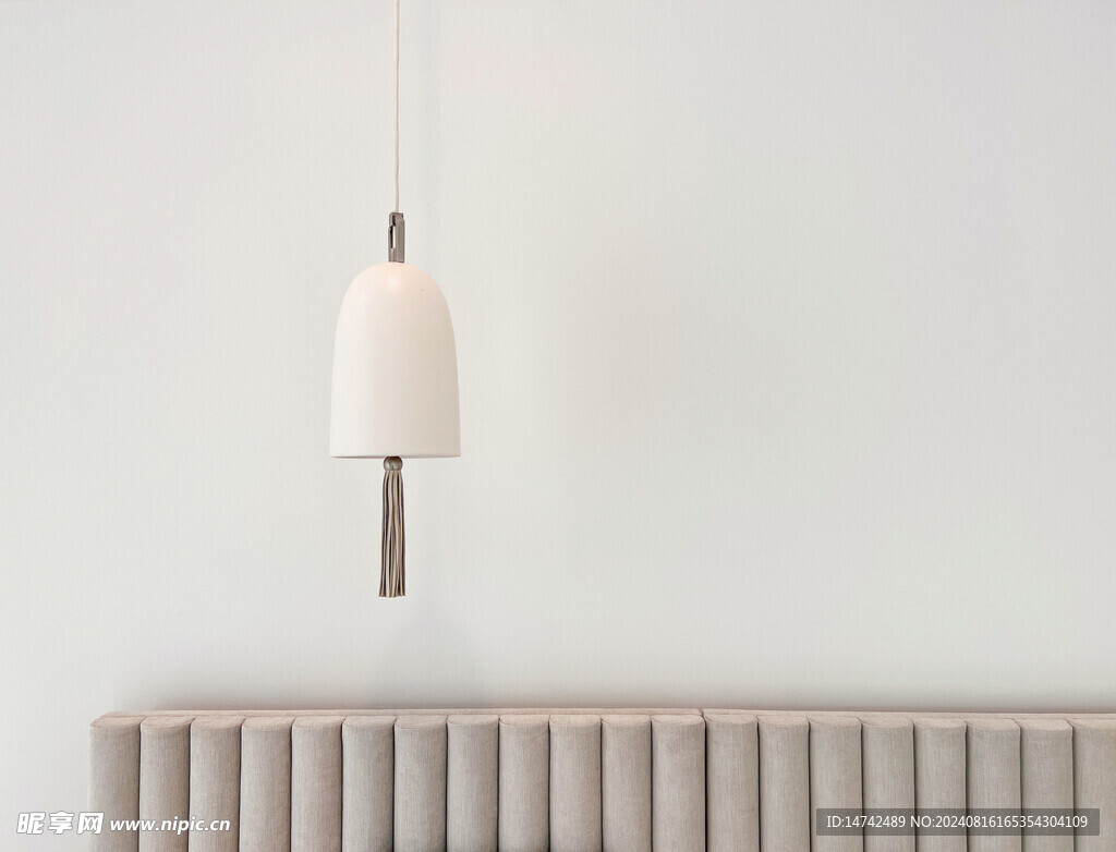 白色家居小吊灯