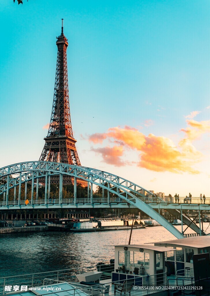 艾菲尔铁塔图片