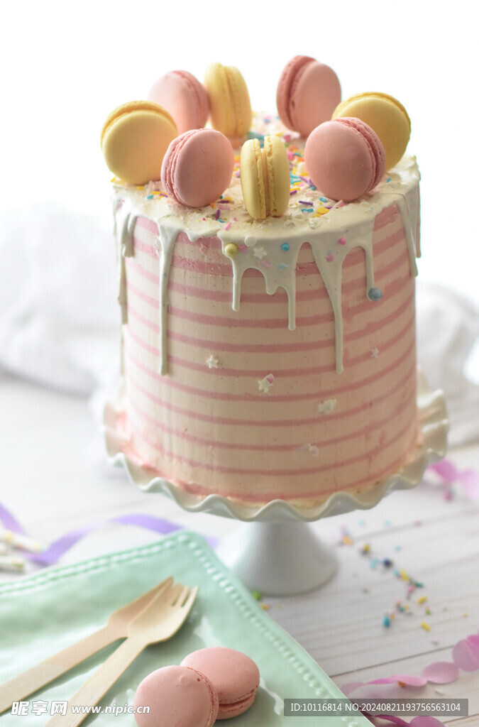 马卡龙奶油蛋糕