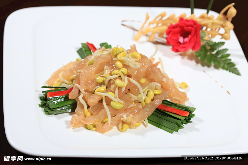  有机豆芽焗蹄筋