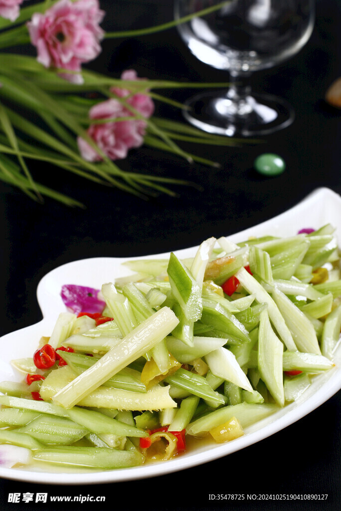  炝汁西芹