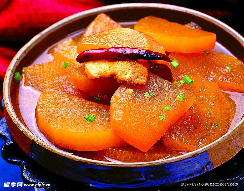  土灶煨萝卜
