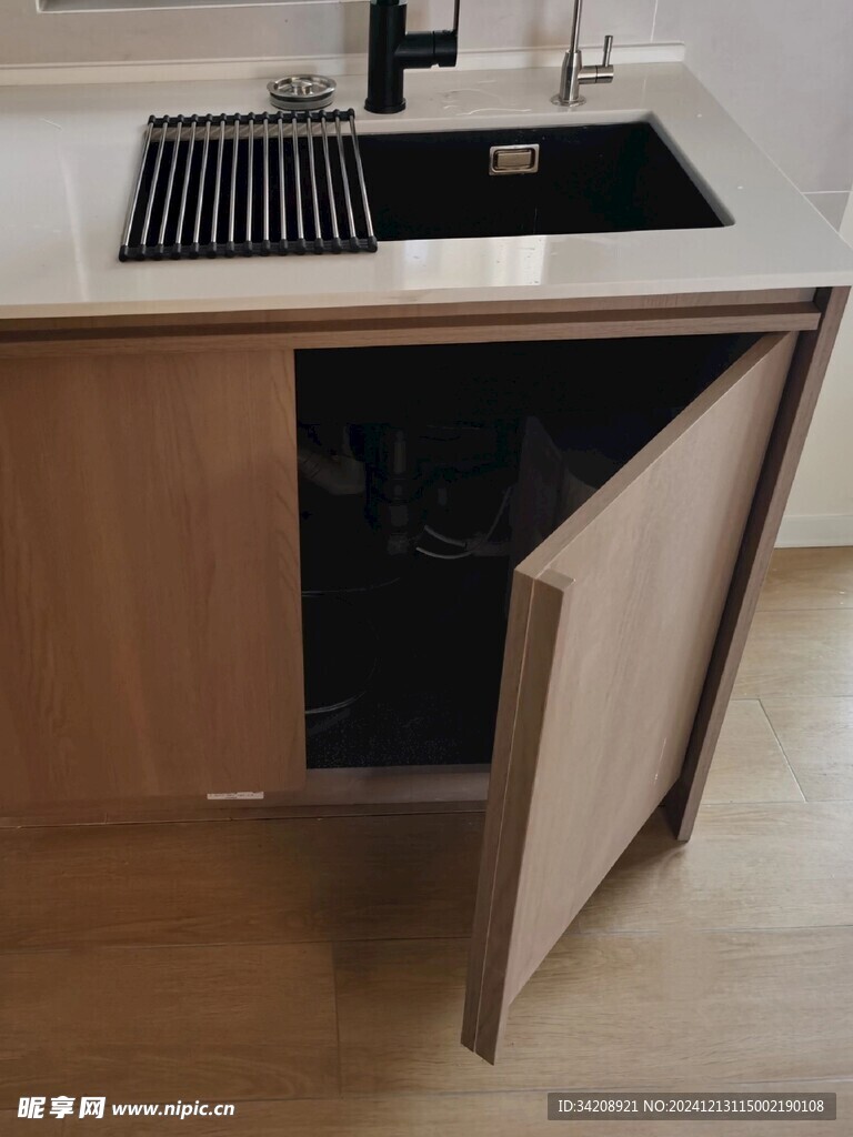 骨骼线胡桃木复古中式风格柜子门