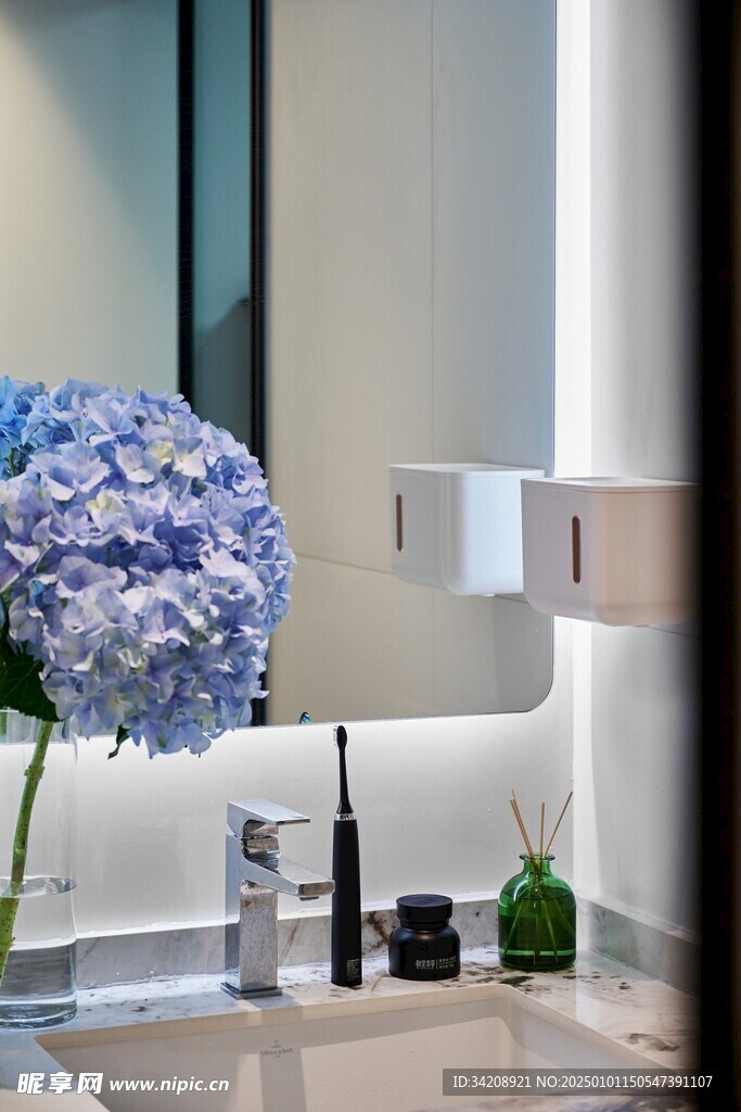 现代客厅卧室极简约风家居装饰品