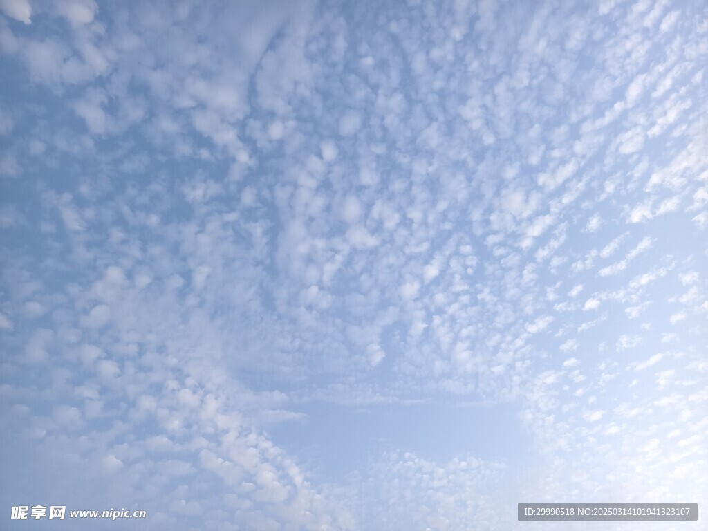 蔚蓝 晴朗 云天蓝 蓝天悠  