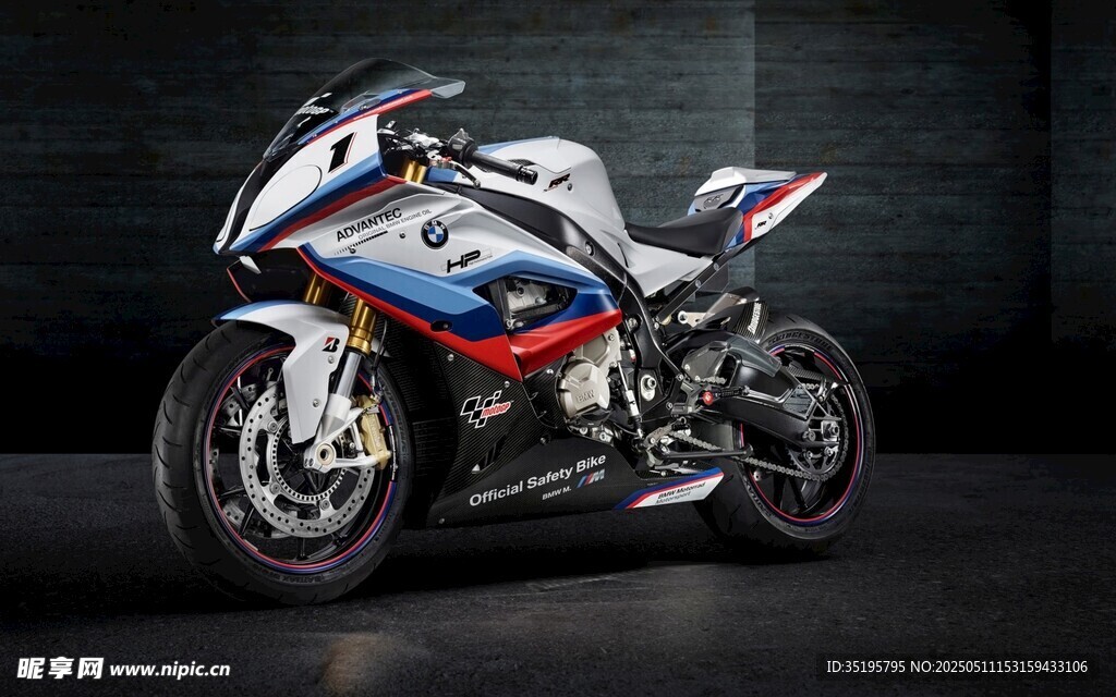 炫酷宝马摩托车展示