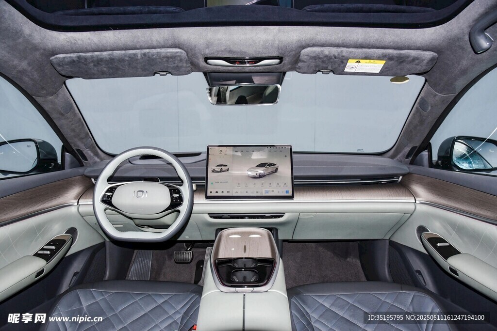 现代汽车内饰精致展示