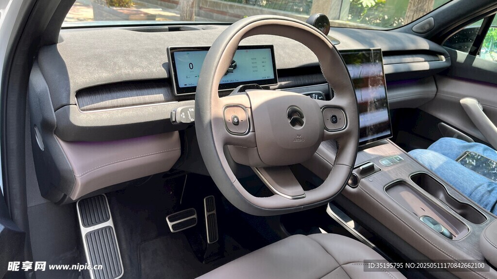 现代汽车内饰精致细节展示