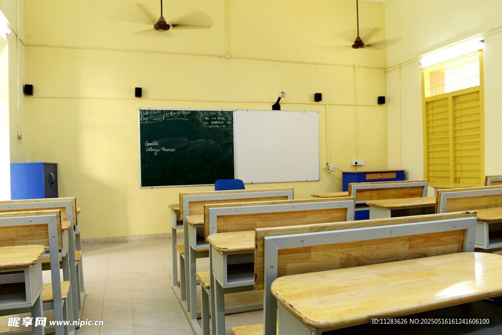 教室内部场景展示