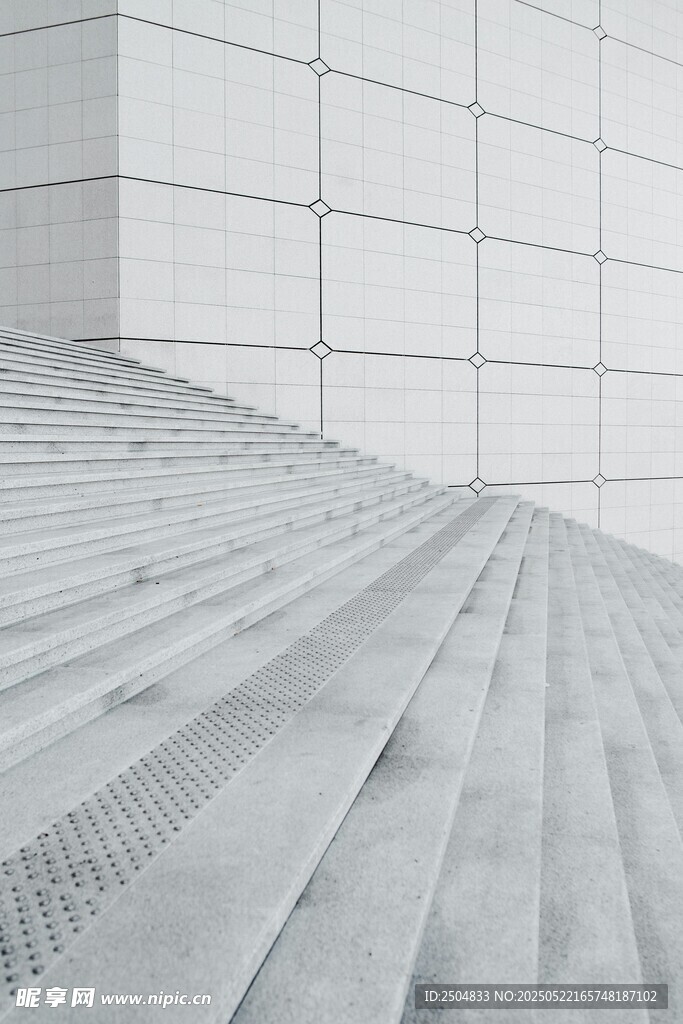 现代建筑阶梯几何美感