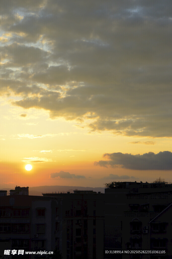 城市日落美景