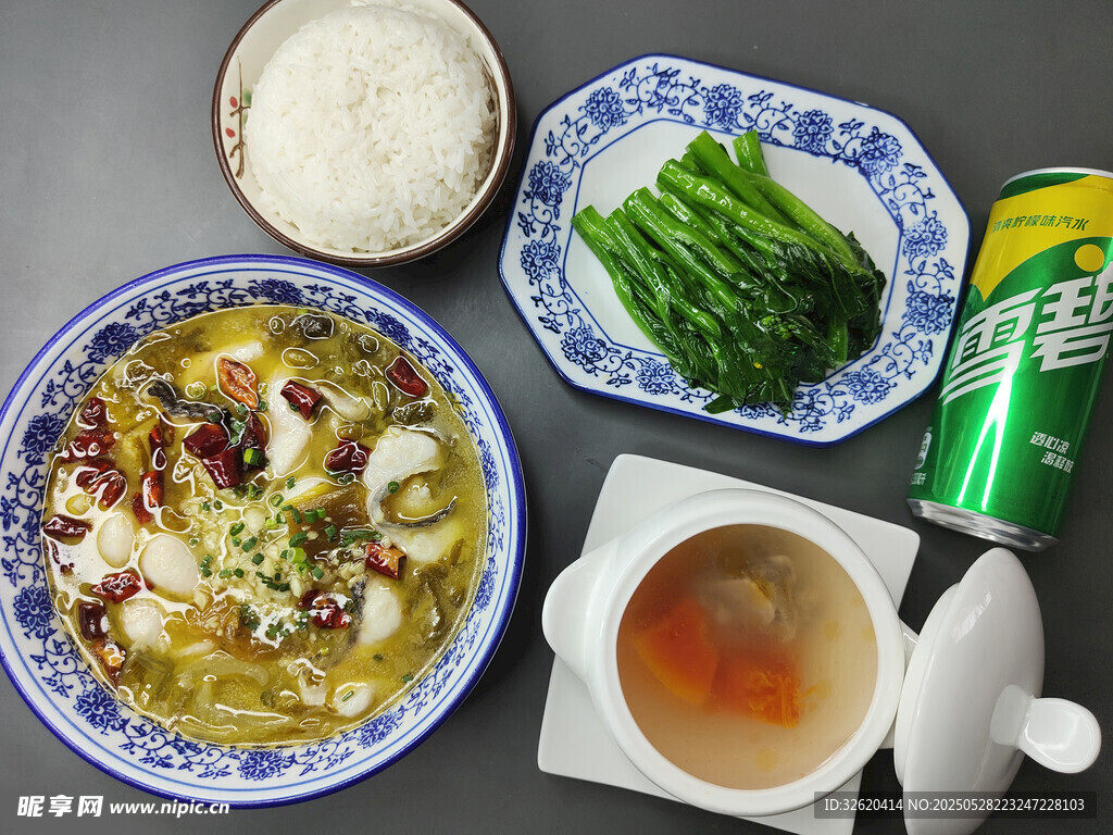 酸菜鱼 套餐米饭