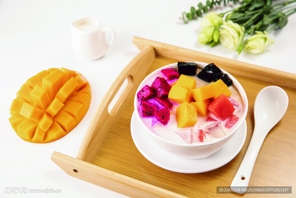 火龙果芒果西瓜龟苓膏