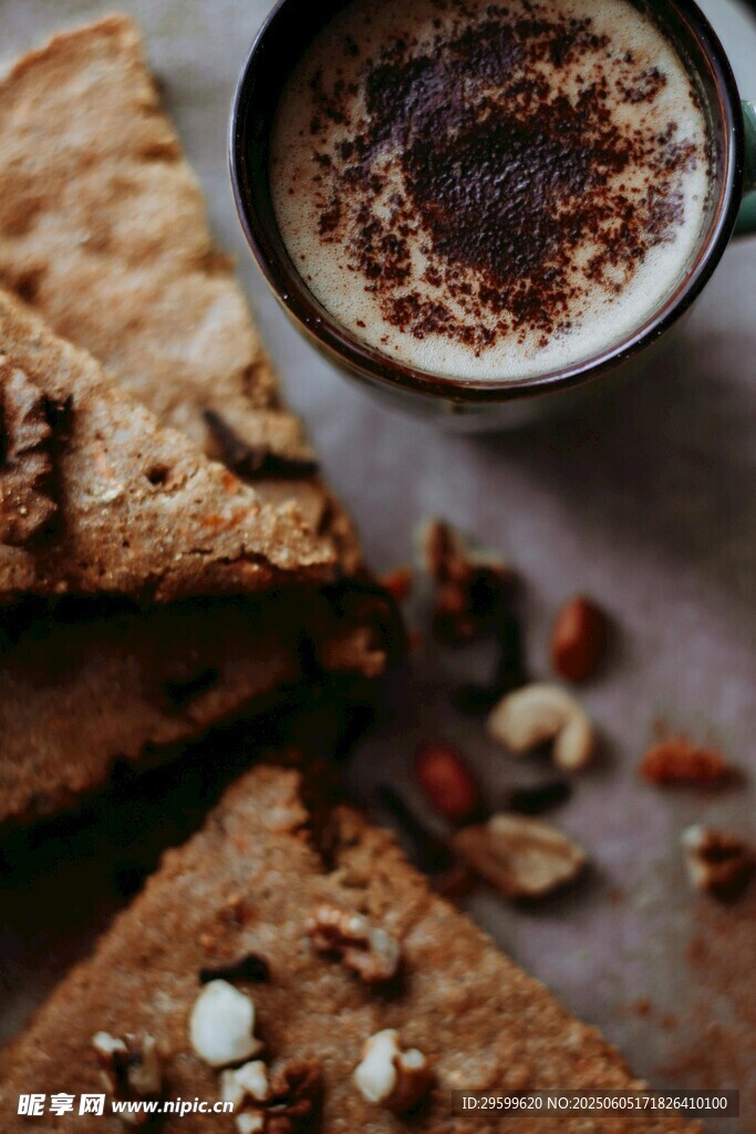 美味饼干配热饮诱人时刻