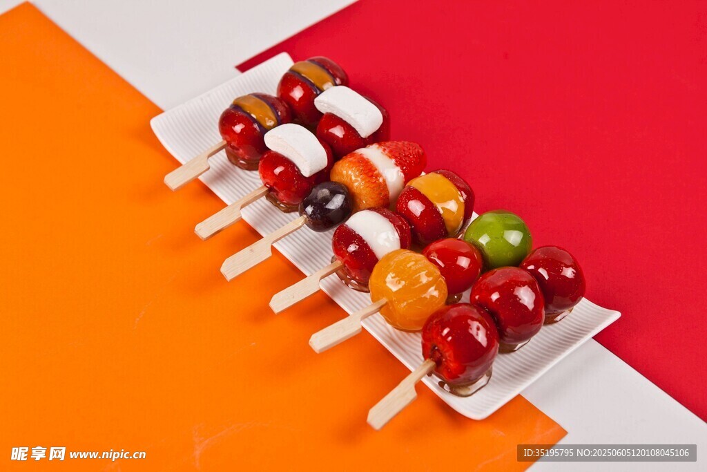 多彩水果冰棍排列展示