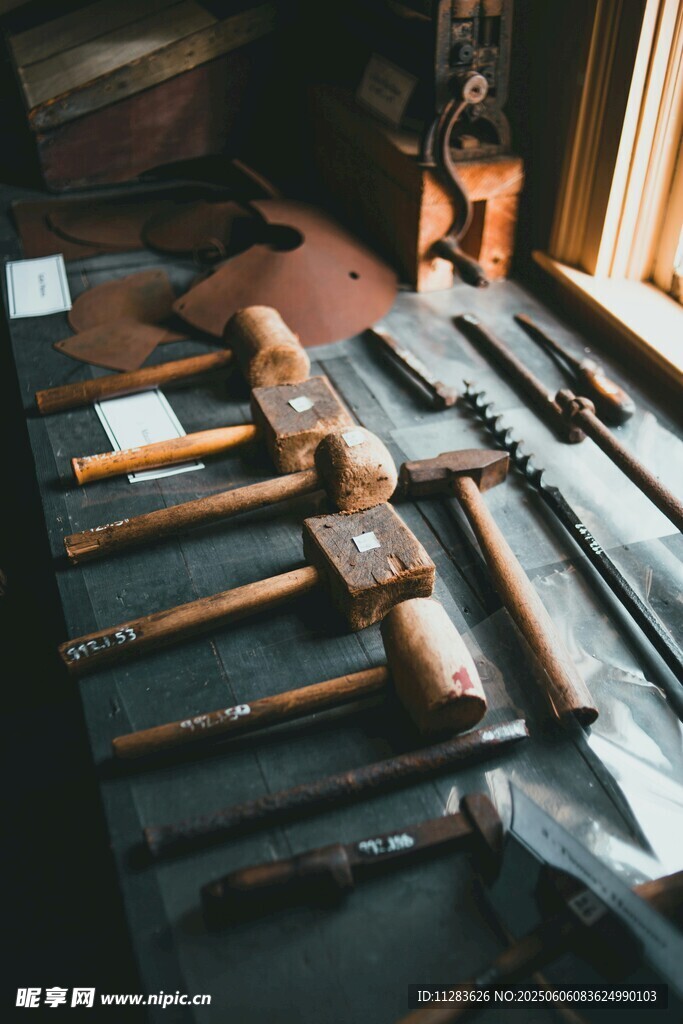 传统木工工具展示