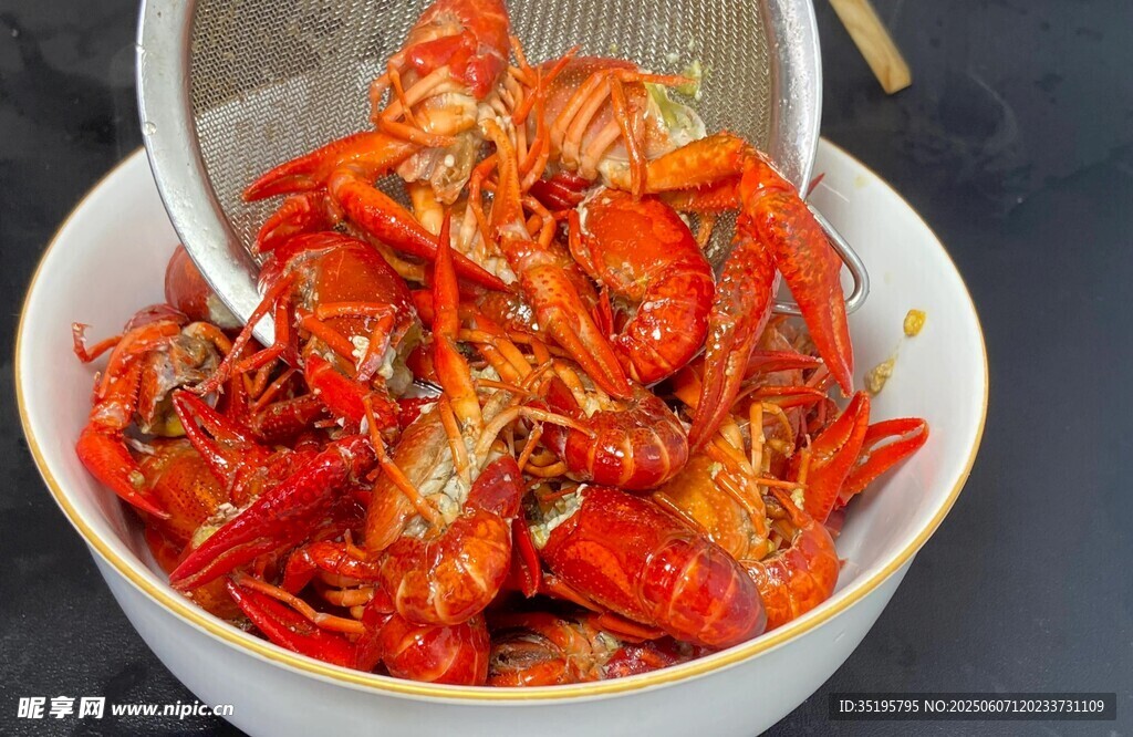 美味小龙虾诱人呈现