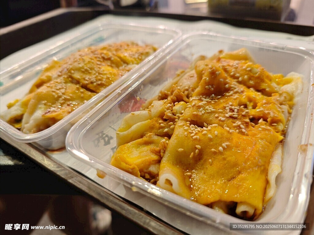 美味双拼外卖餐食