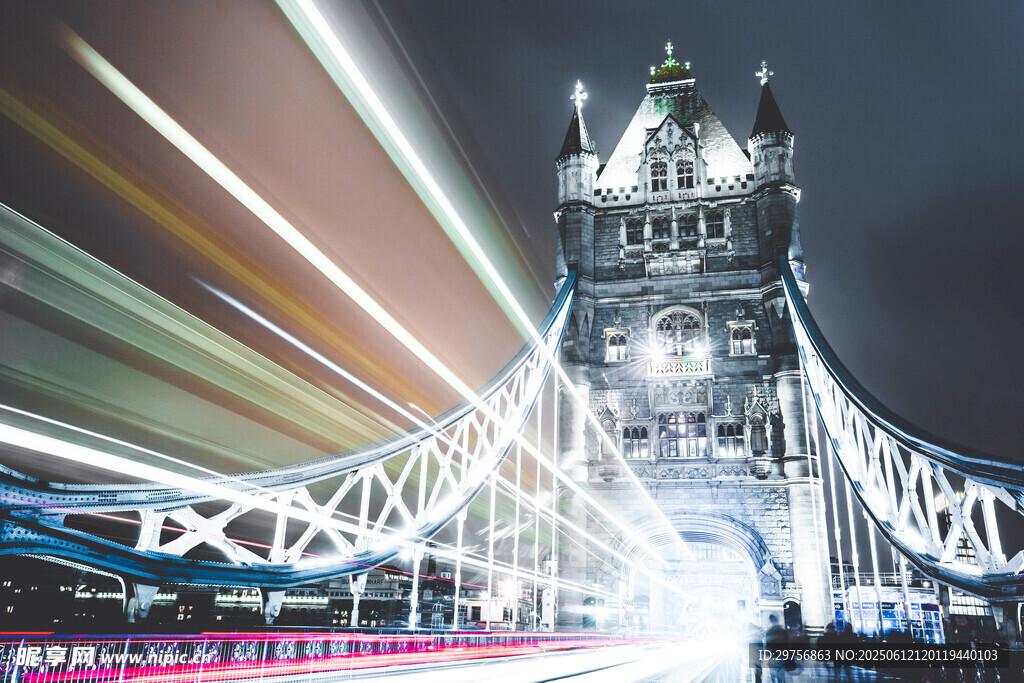 伦敦塔桥夜景绚丽光影