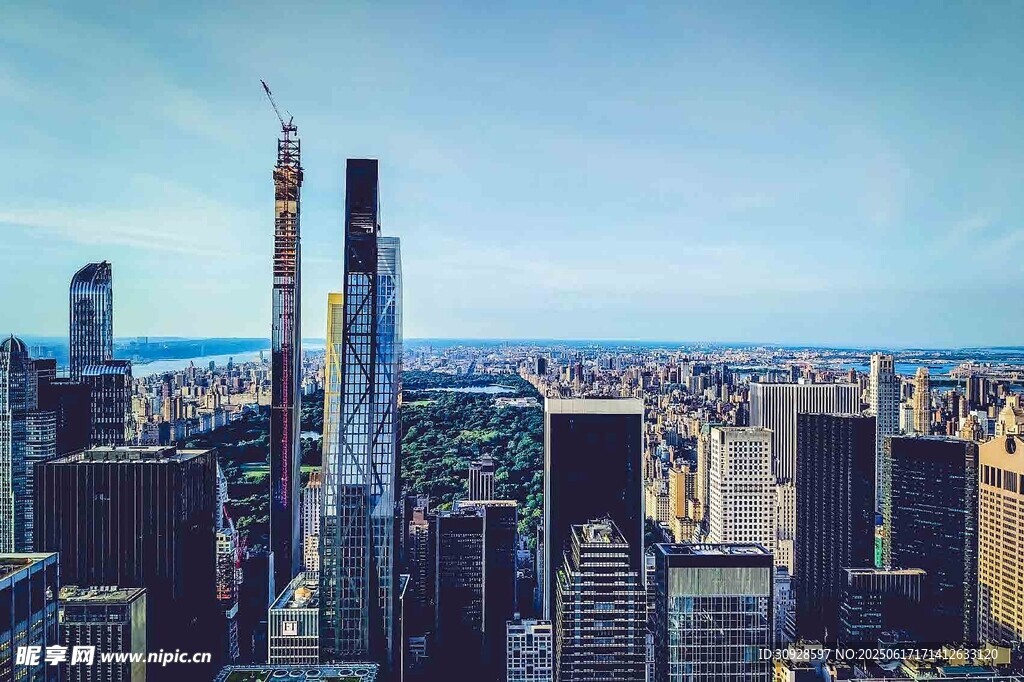 俯瞰繁华都市天际线