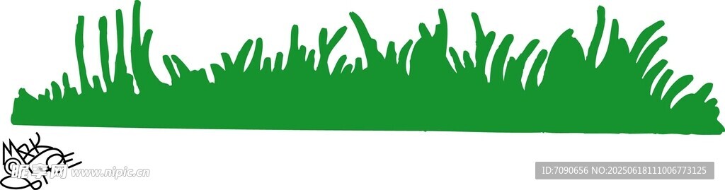 嫩绿草丛