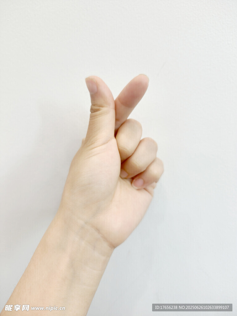 比心手指手势特写