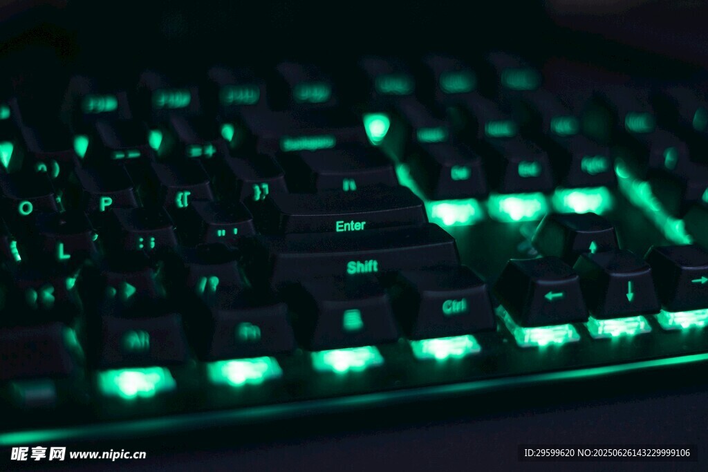 发光机械键盘特写