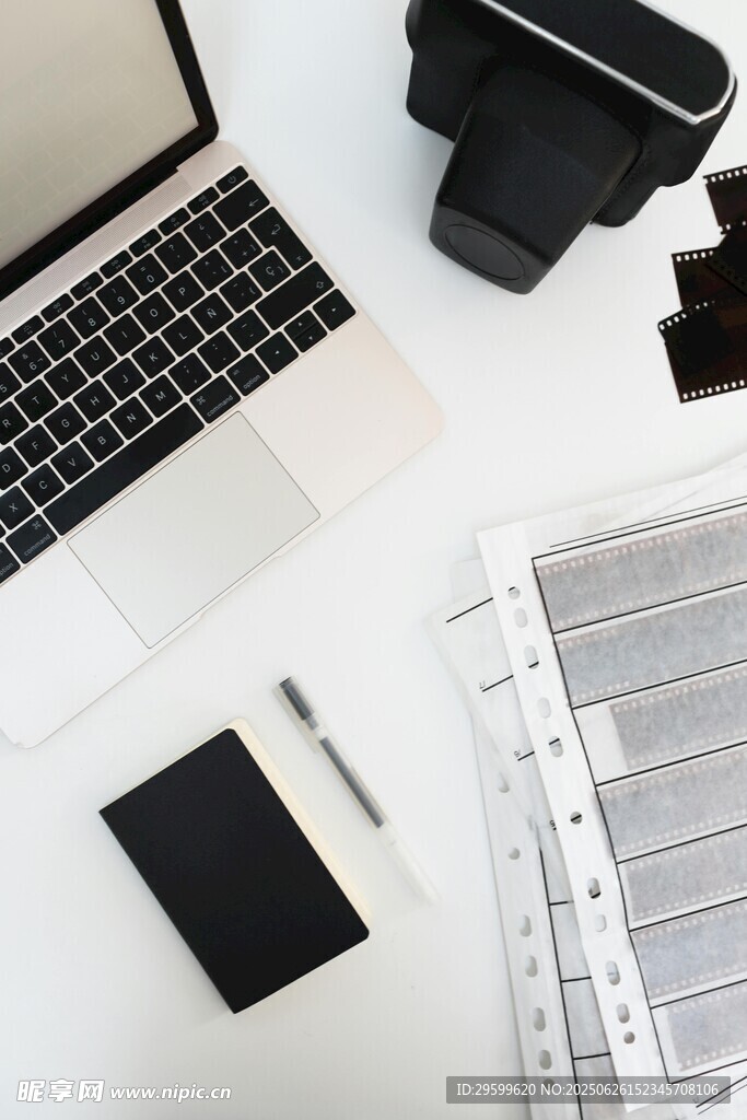 办公桌面布置与办公用品