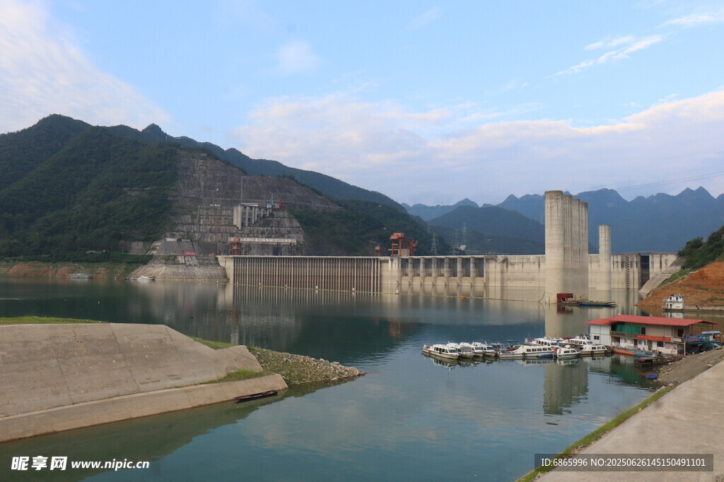 壮观的大型水利枢纽工程