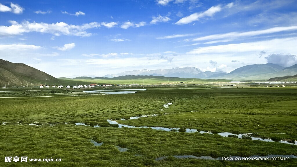 巴音布鲁克草原