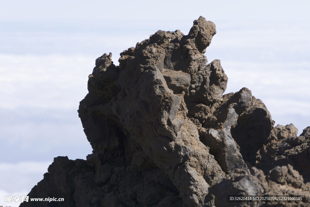 奇特嶙峋的岩石景观