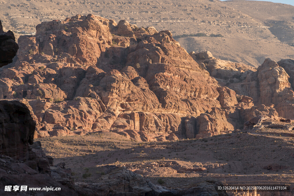 壮丽沙漠岩石景观
