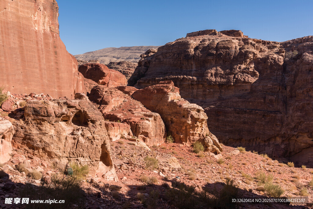壮丽红岩峡谷景观
