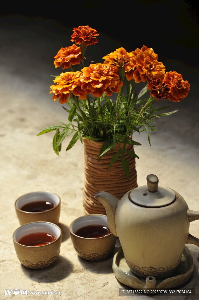 花茶配茶具  惬意时光