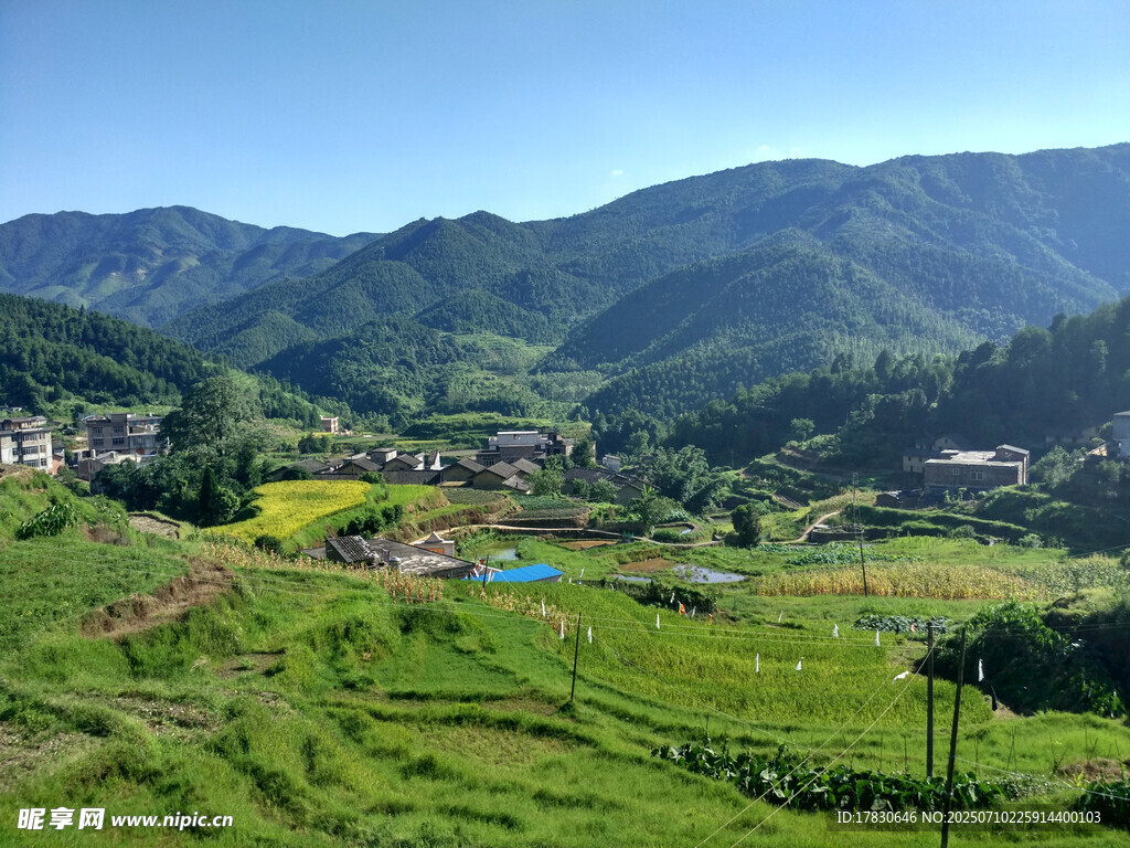 山间绿野乡村美景
