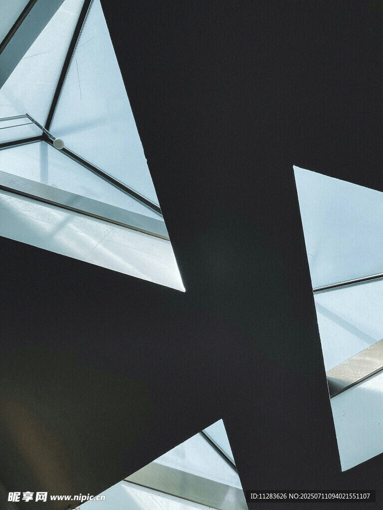 现代建筑玻璃天窗设计