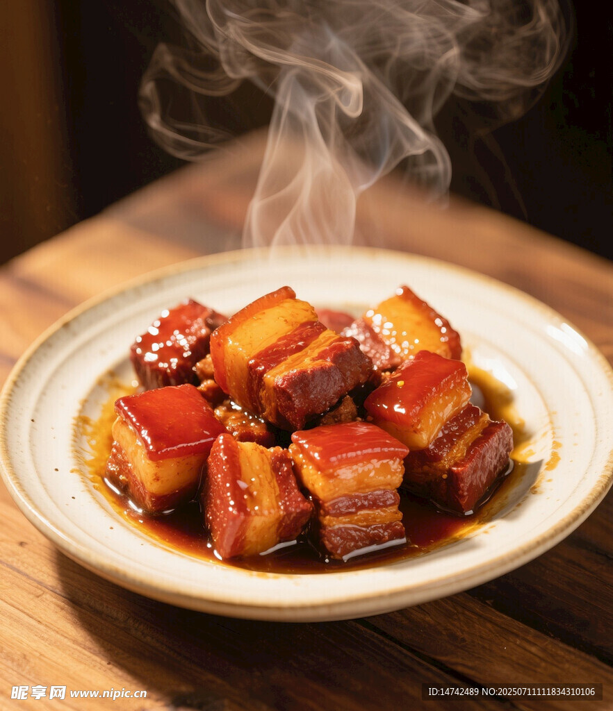 热气腾腾的美味红烧肉
