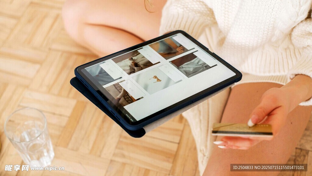 平板展示多样画面