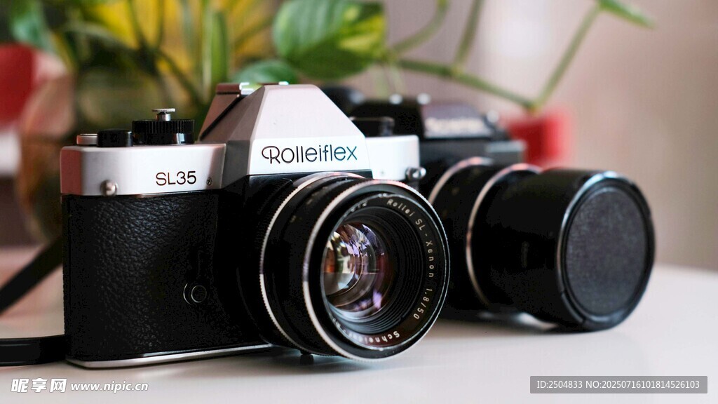 复古相机与镜头展示