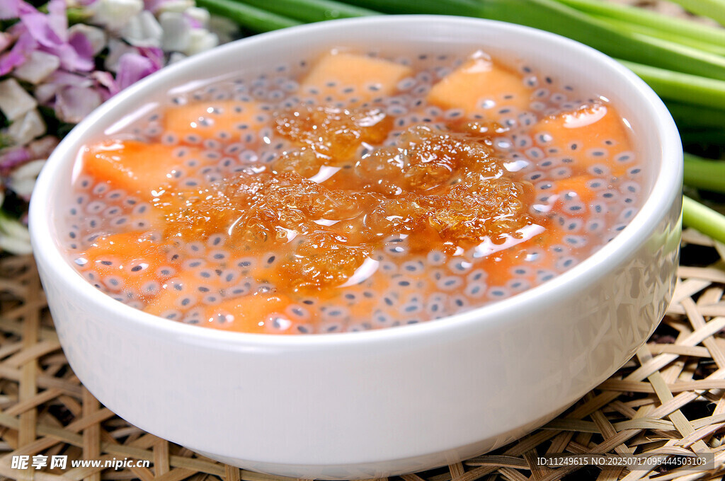 葛粉木瓜炖雪蛤