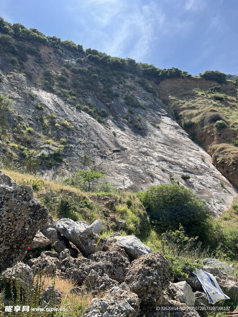 山间岩石地貌景观