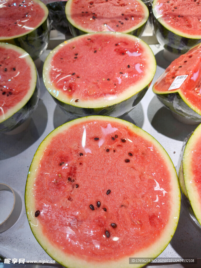 新鲜切片西瓜展示