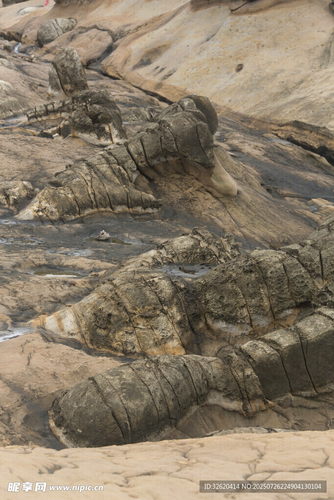 纹理独特的岩石地貌