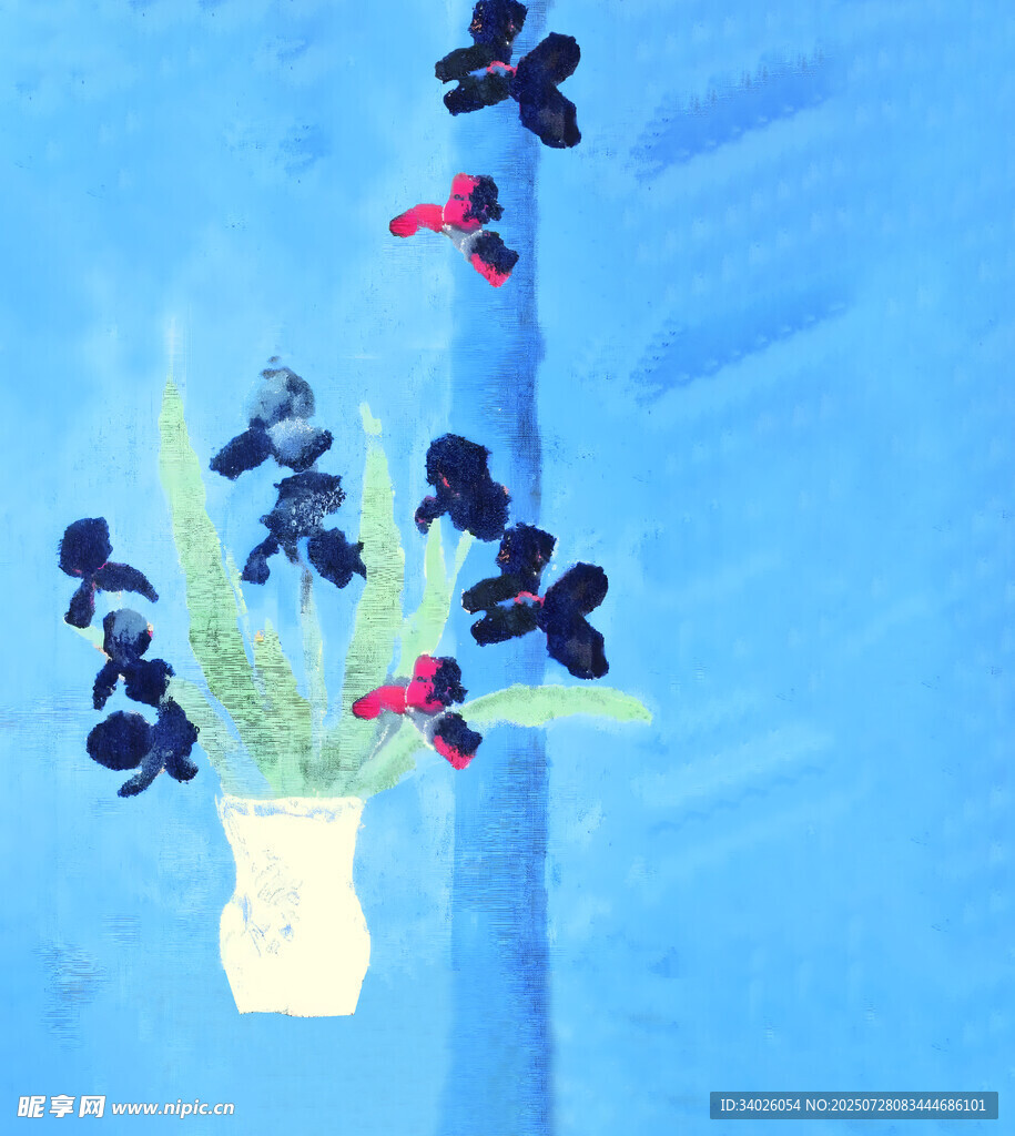 蓝色背景中的瓶插花卉