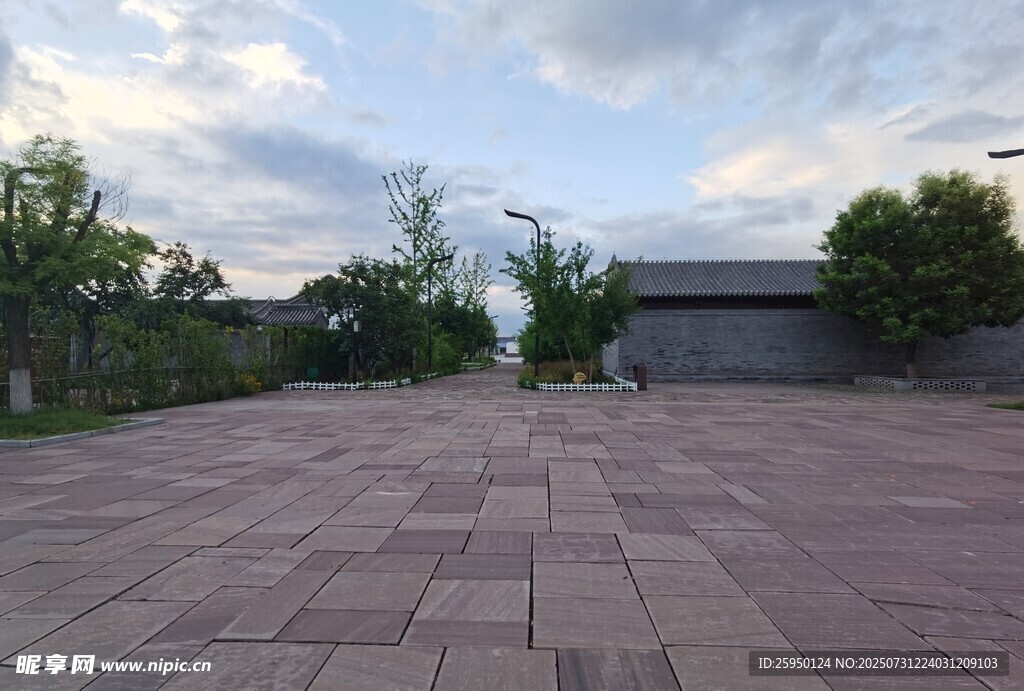 户外铺砖庭院景观