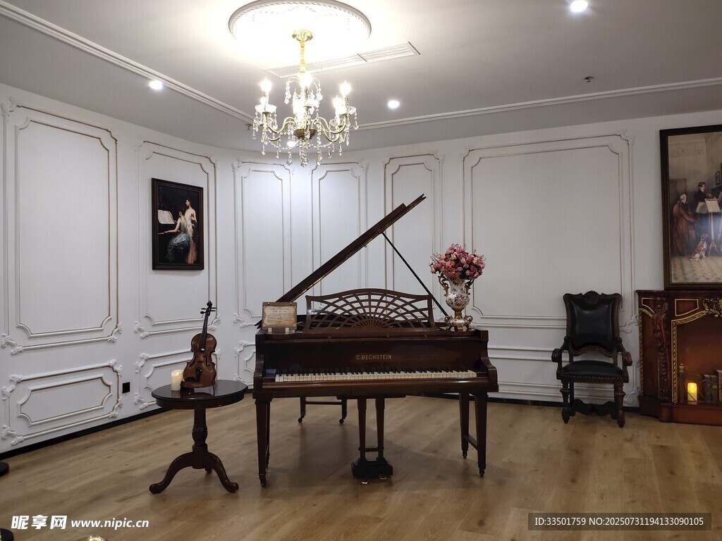 优雅钢琴房尽显高雅格调