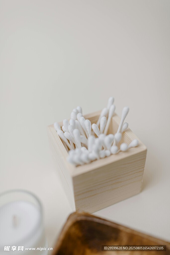 简约棉签收纳盒展示