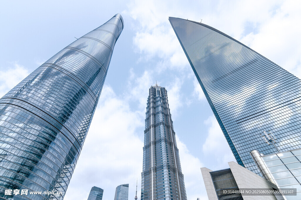 摩天大楼林立的城市天际线