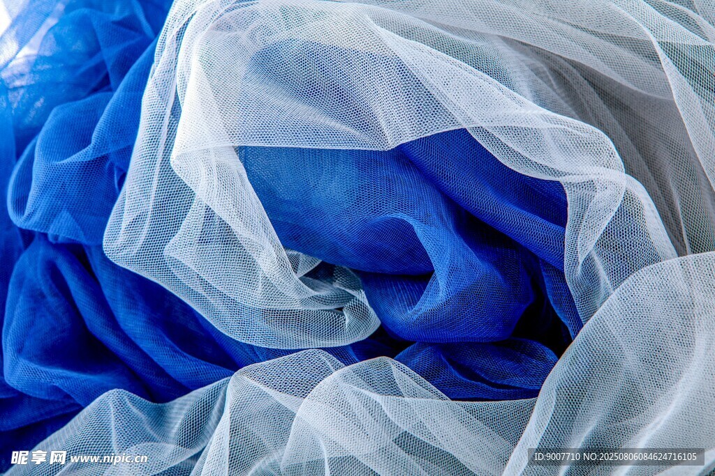蓝白交织轻柔纱织物