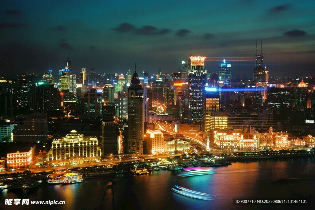 繁华都市夜景璀璨灯火